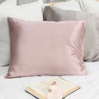Fanni K Silk Tyynyliina 50x60 cm luumu